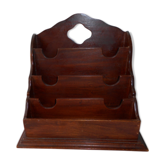Wearing sorter vintage wooden letters