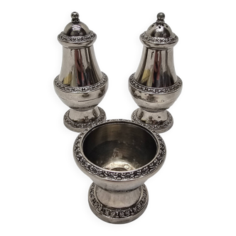 Salière, poivrière et coquetier en métal argenté