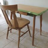 Bureau et chaise