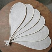 12-blade propeller suspension in rattan and sand linen