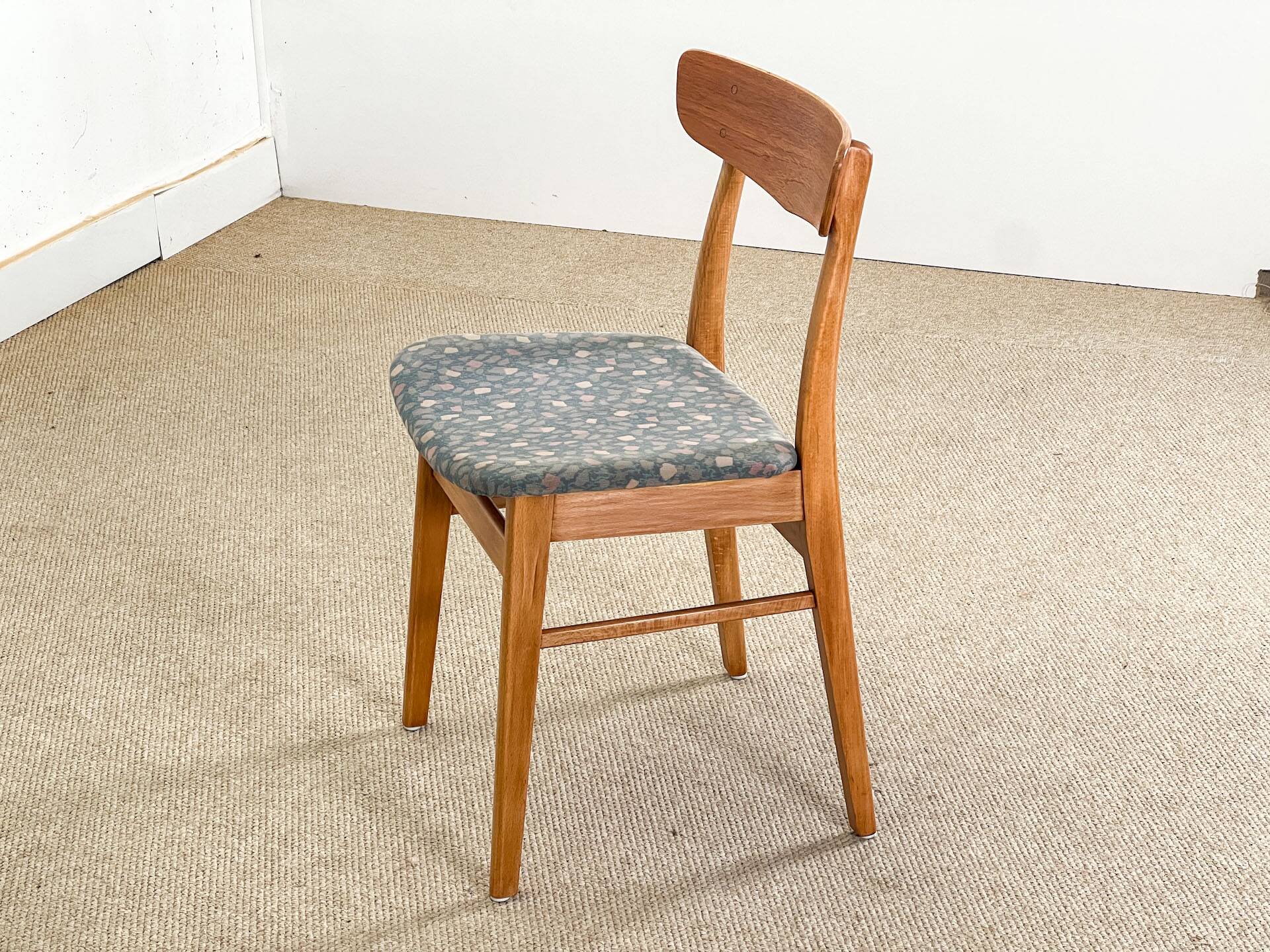Chaise de salle à manger Møsbol (10 disponibles)