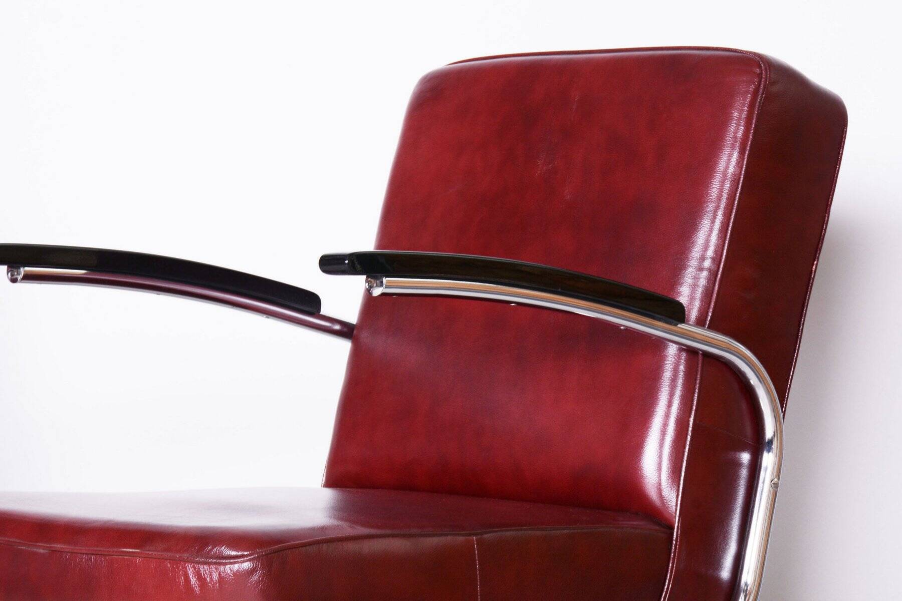 Czech Bauhaus Armchairs in Red Leather and Chrome by Arnošt Beck, 1930s, Set of 2