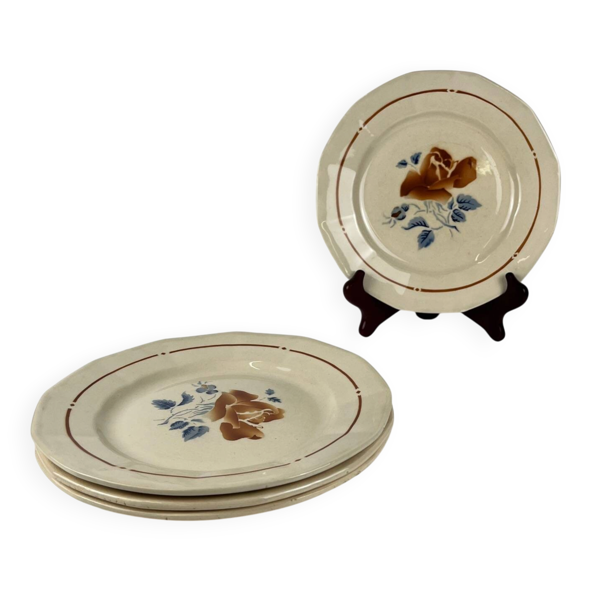 Set of 4 dessert plates Sarreguemines flower pattern, first half of the