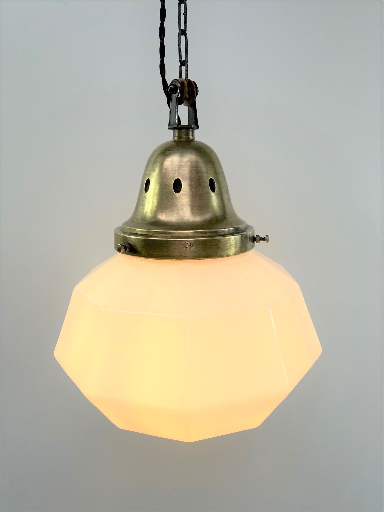 Hanging bag paris 1920 1930 opaline brass