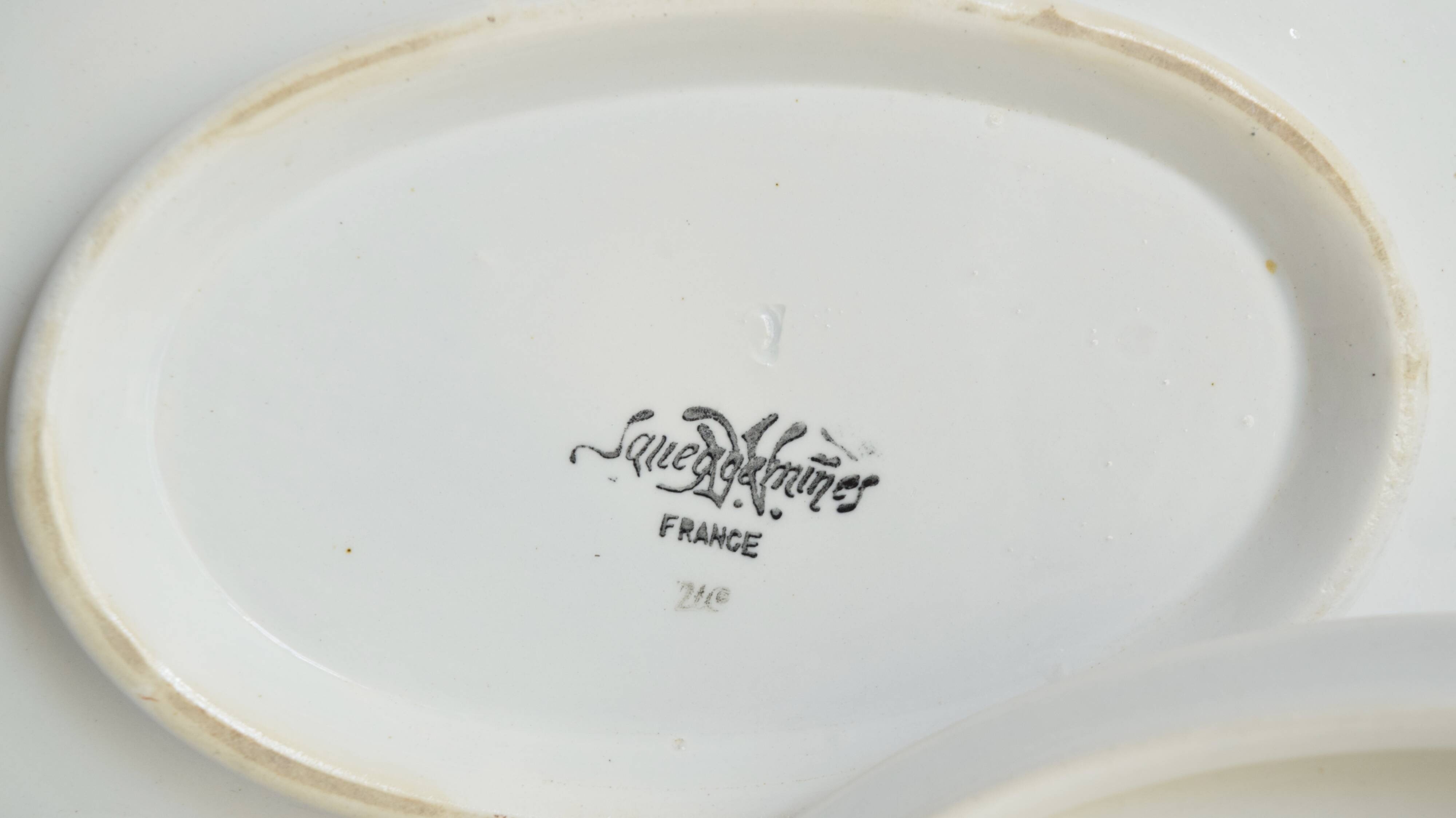 Sarreguemines earthenware - Former vegetable bowl