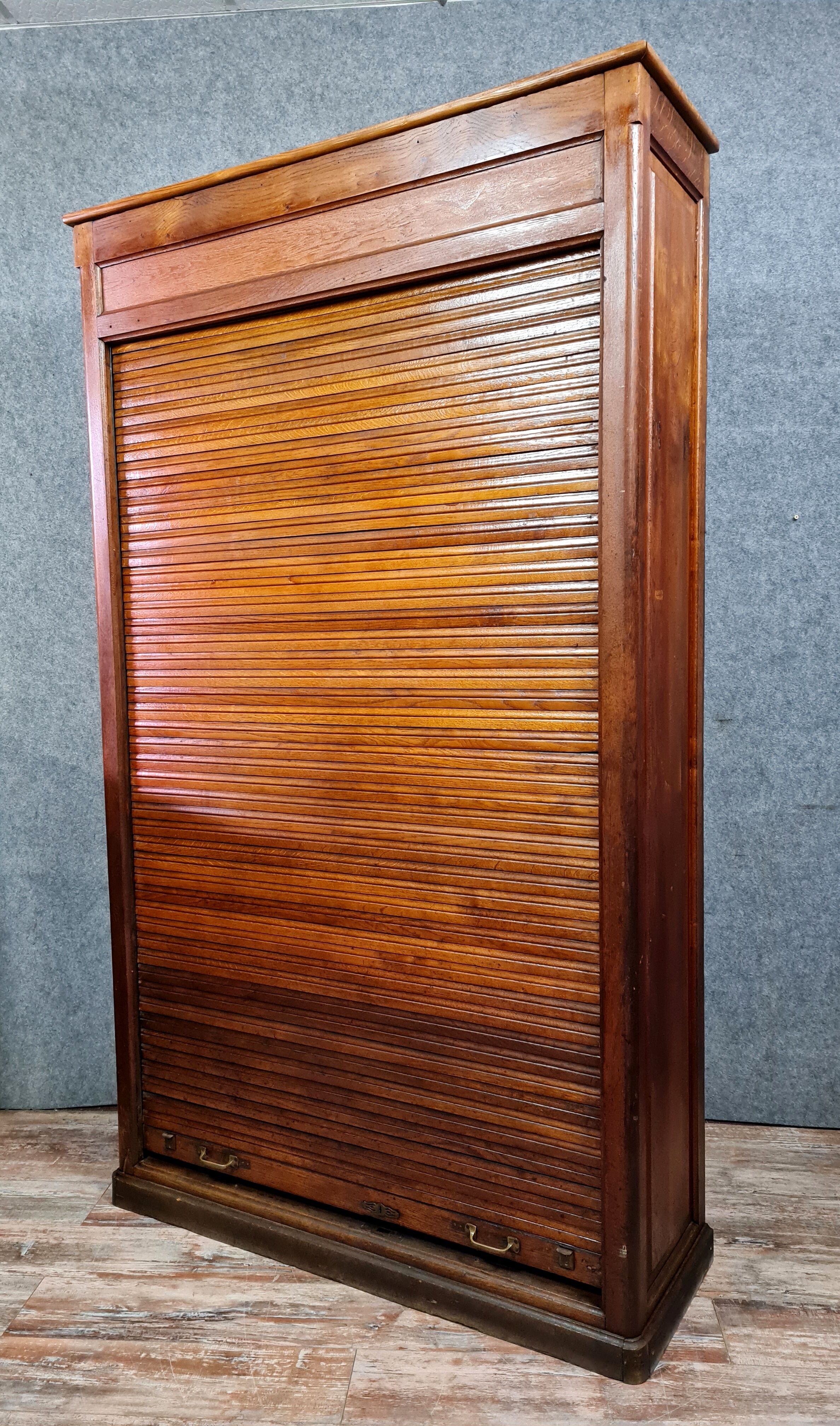 Oak curtain binder circa 1900