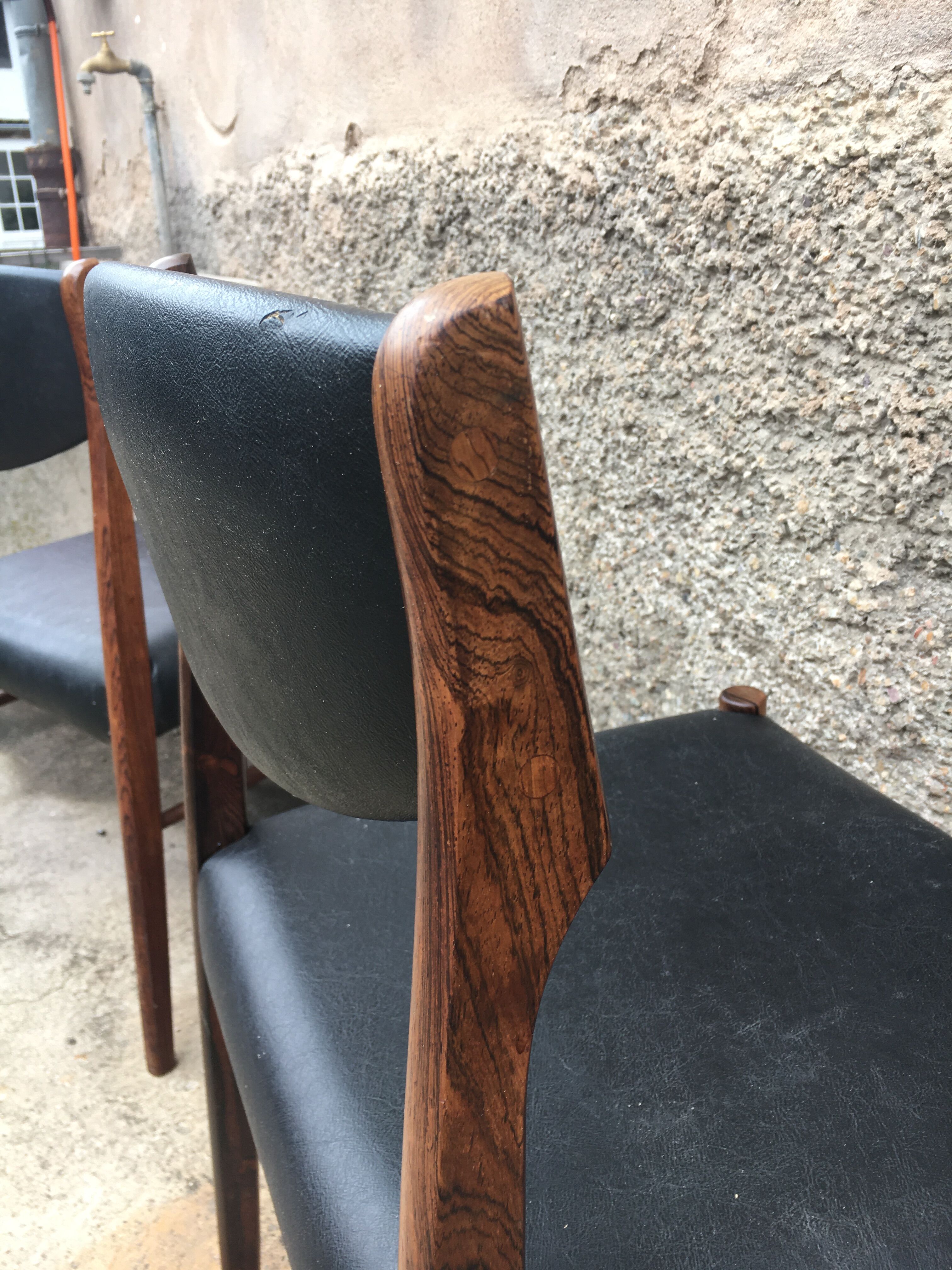 Series of 3 Scandinavian chairs from Chrobat S for Sax in Rio Rosewood