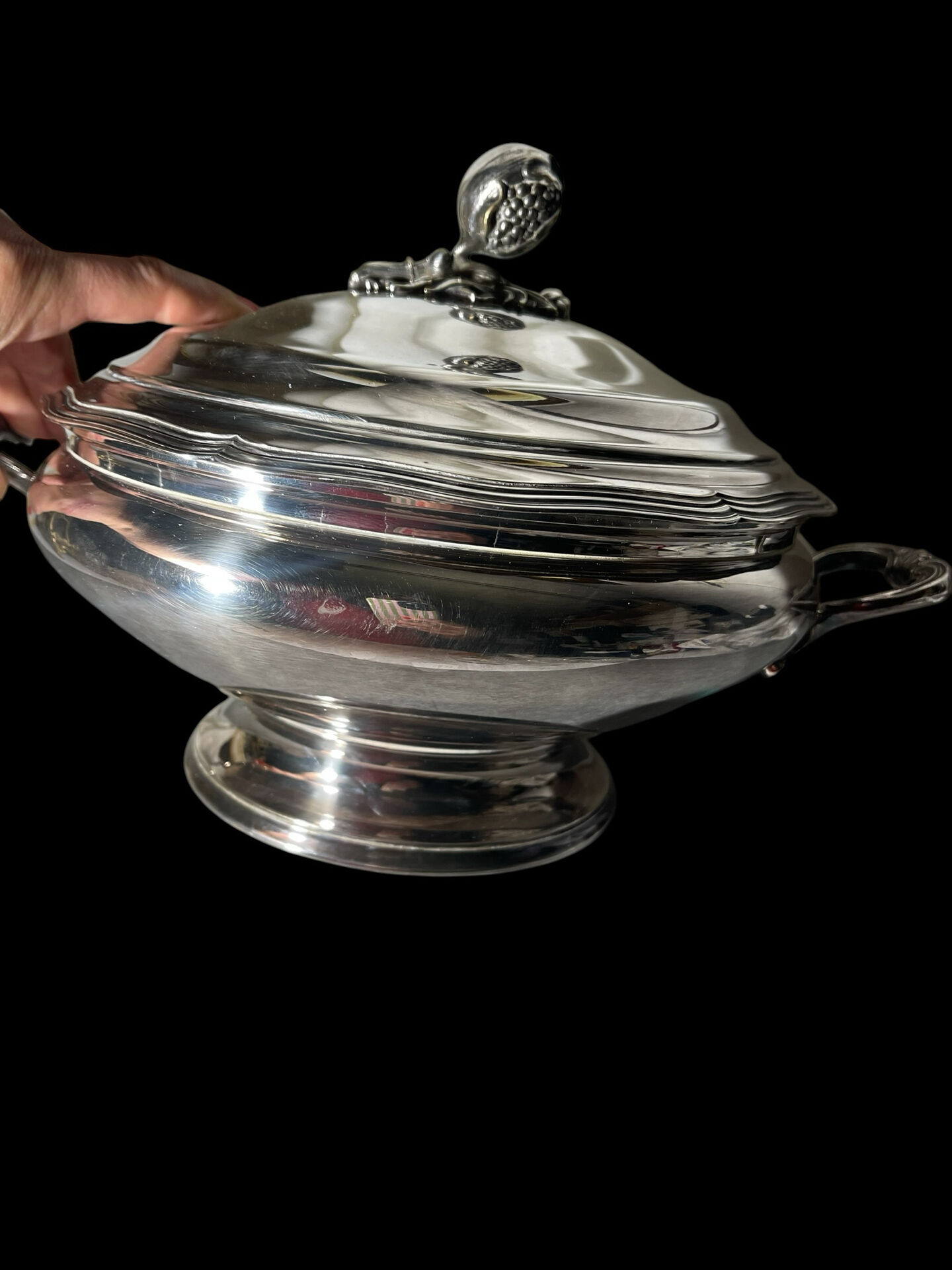 Antique silver-plated soup tureen – Late 19th century