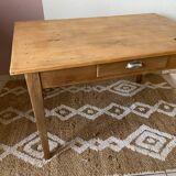 Farm table