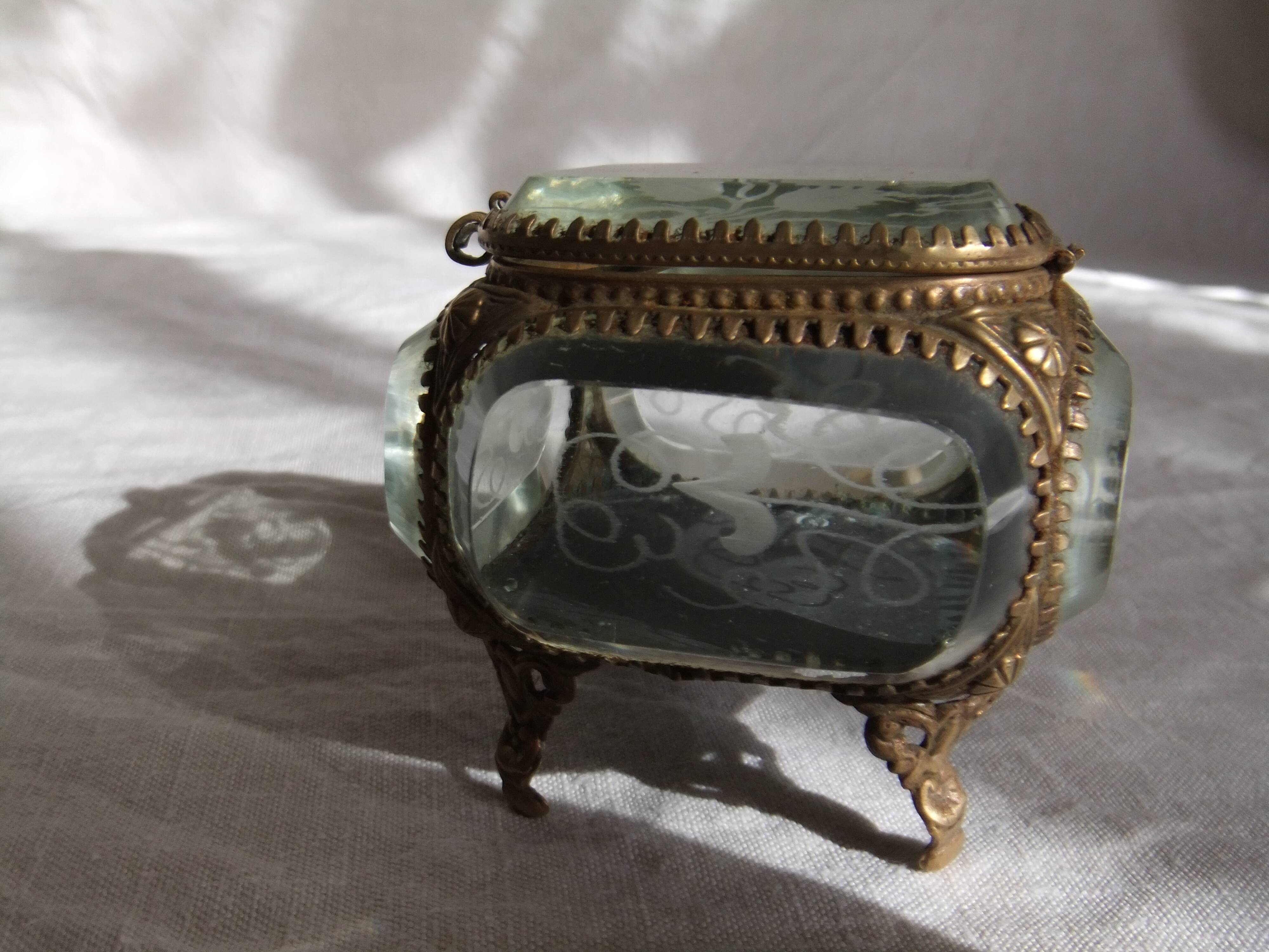 Napoleon III jewellery box bevelled glass engraved box box