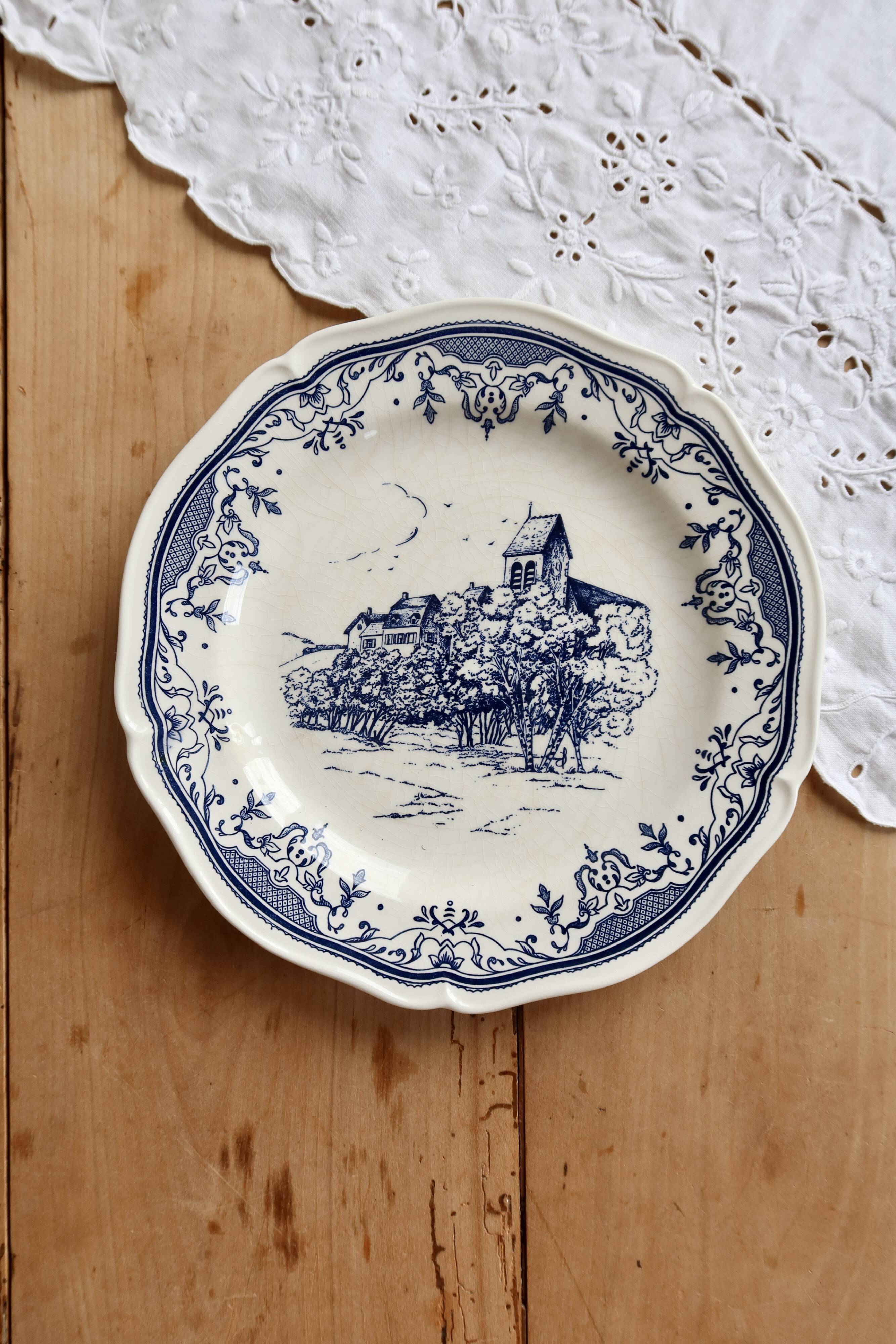 Assiette plate vintage faïence de Gien – Décor bleu romantique