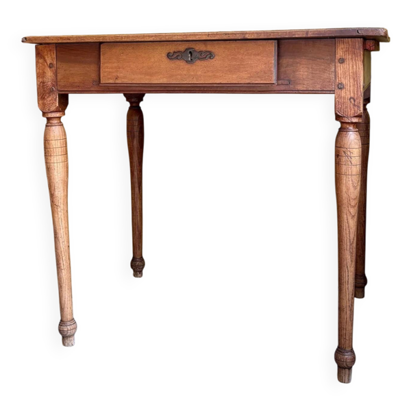 Table d'appoint, bureau en noyer, XVIIIème siècle