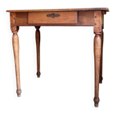 Table d'appoint, bureau en noyer, XVIIIème siècle