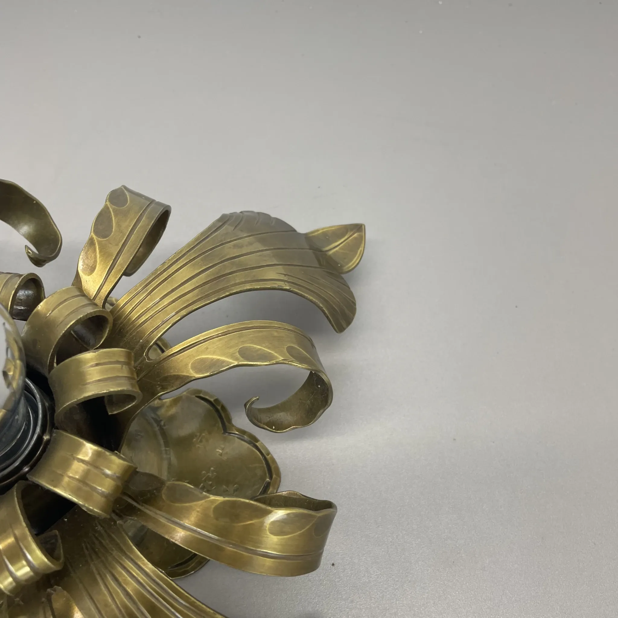 Rare 24 cm Large Theatre Ceiling Light in Gold-Coloured Brass in Florentine Leaf Style, Italy, 1970s