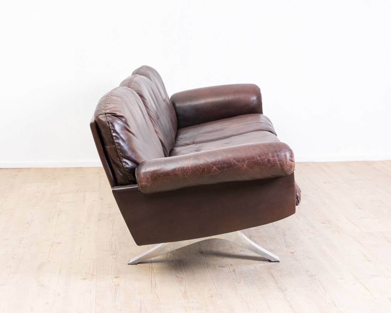 Brown leather 3-seater sofa by Sede, model DS 31, vintage 1960s.