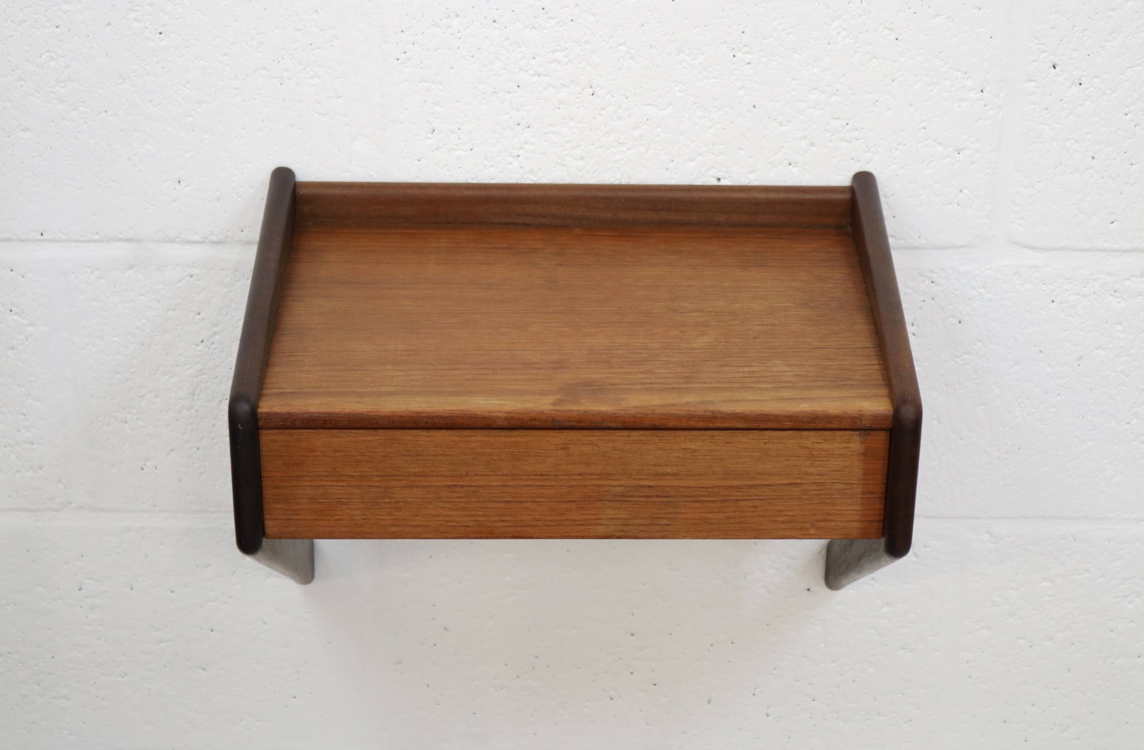 Floating nightstand  in teak wood by Sigfred Omann for Olholm Mobelfabrik