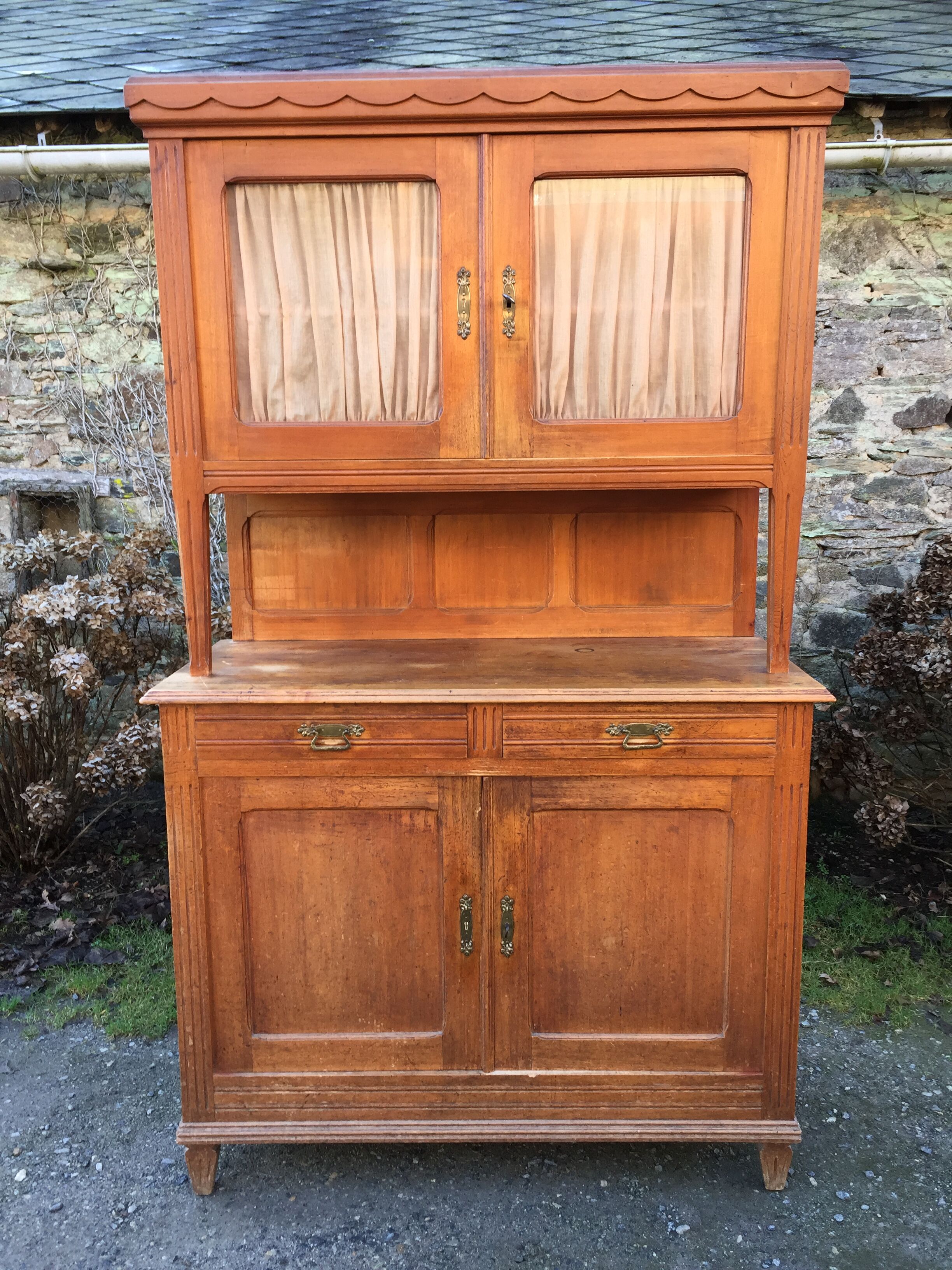 Vintage Parisian buffet with 2 bodies in white poplar wood