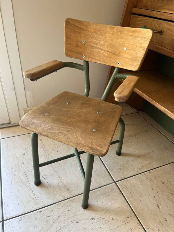 Fauteuil d’enfant vintage