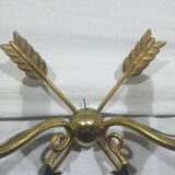 Empire style arrow wall light