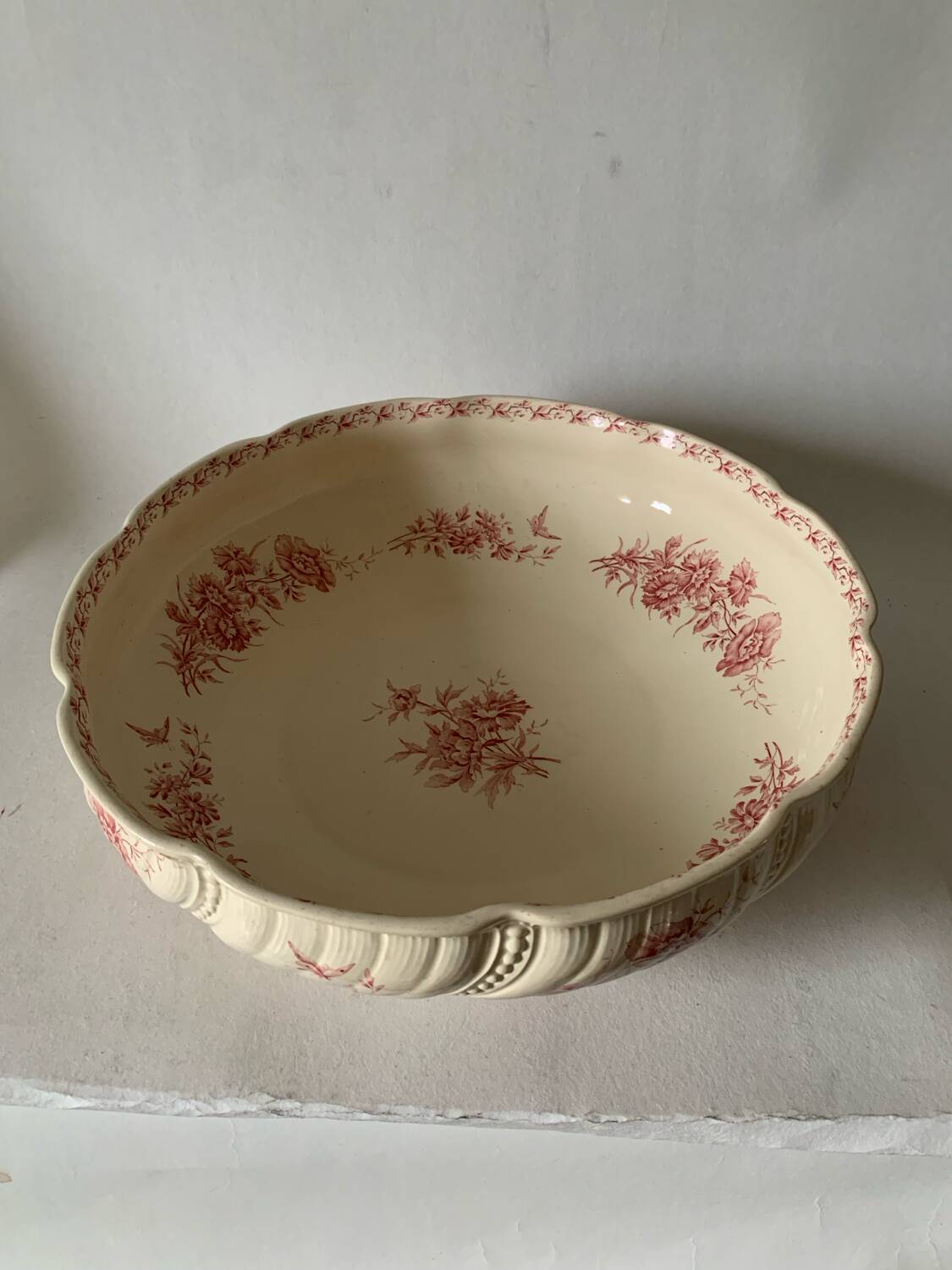 Large Sarreguemine washbasin bowl