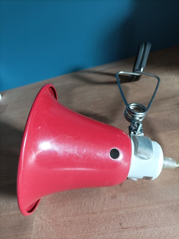 Bedside lamp clamp metal red