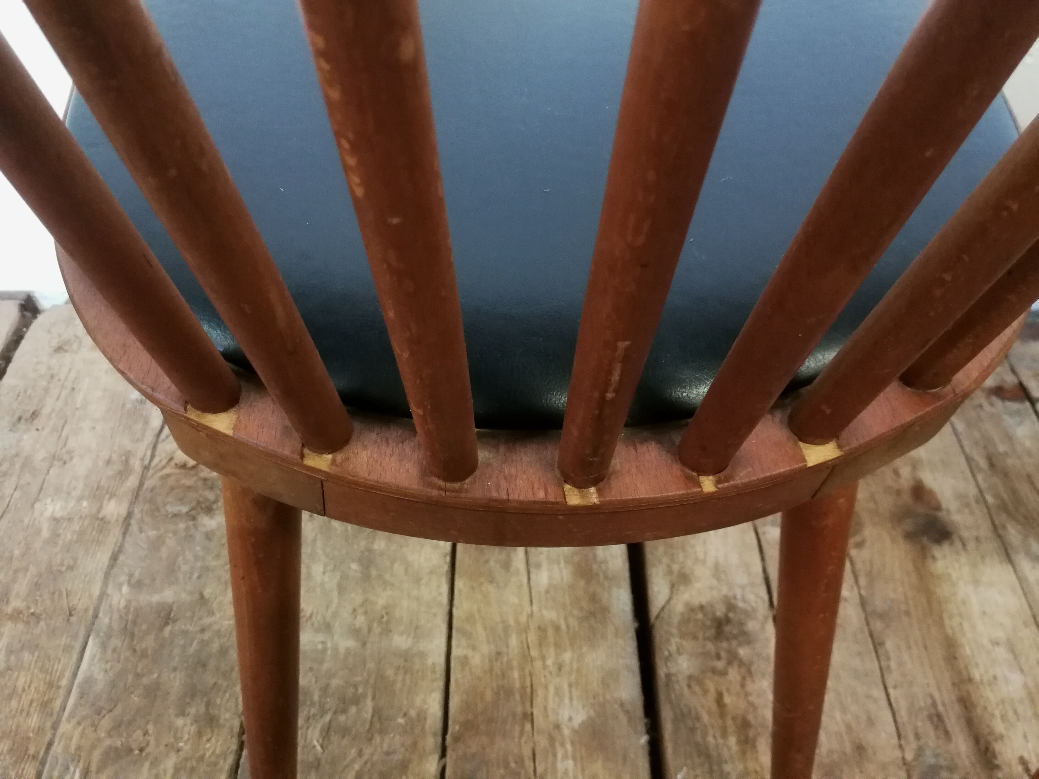 Six chairs baumann model sonata