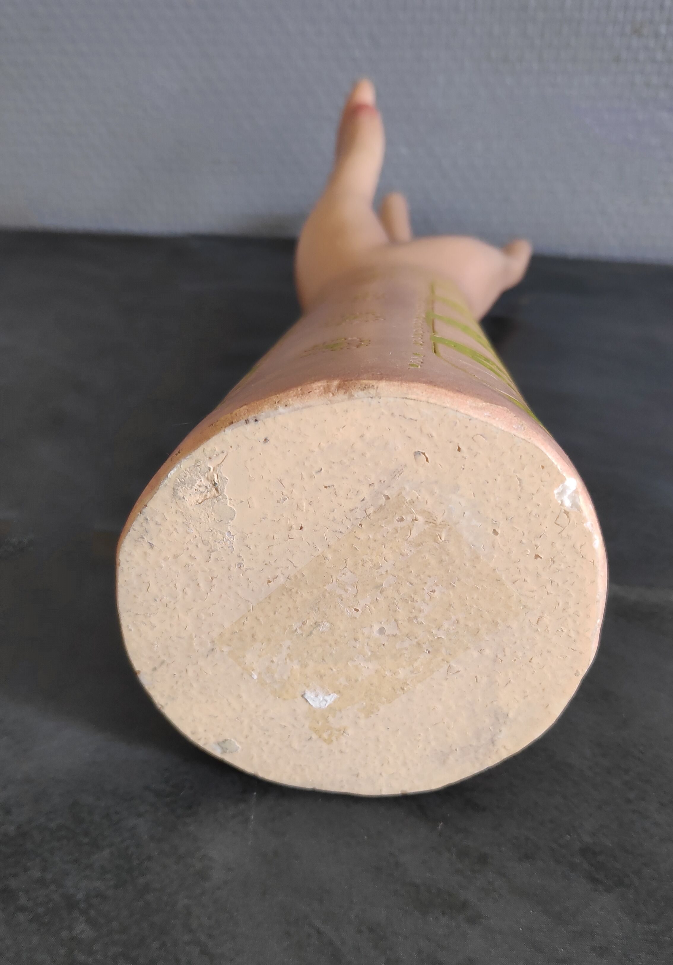 Main baguier en plâtre vintage