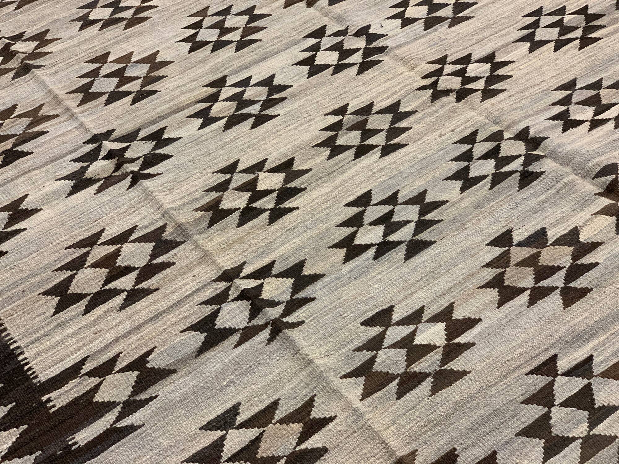 Large Neutral Wool Kilim Rug, Handmade Geometric Tribal Flatweave 294x259c