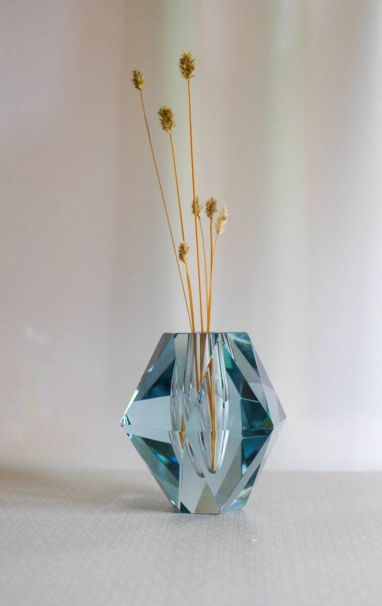 Diamond-shaped crystal vase from Strömbergshyttan