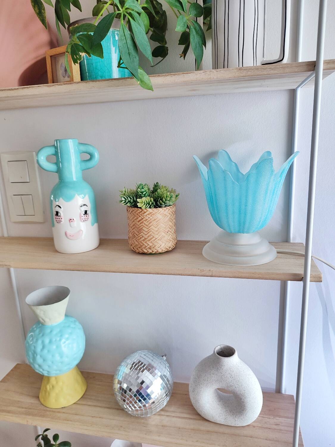 Adorable vintage glass table lamp