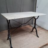 Bistro table in white marble