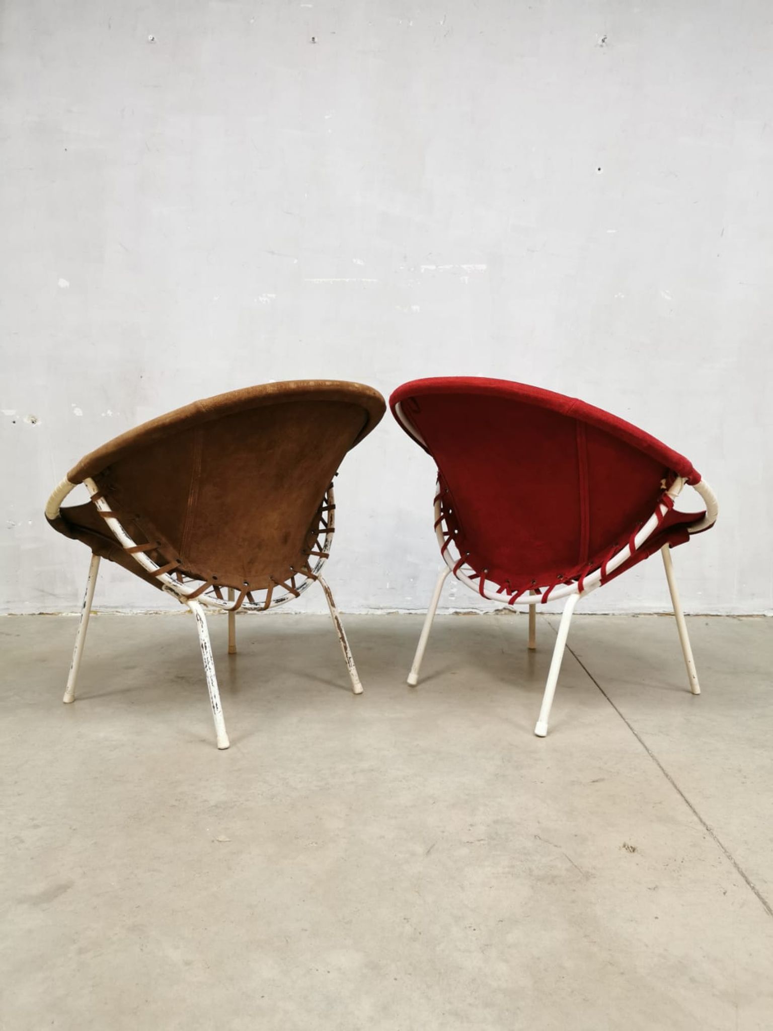 Vintage balloon chair easy chairs Lusch & Co beige
