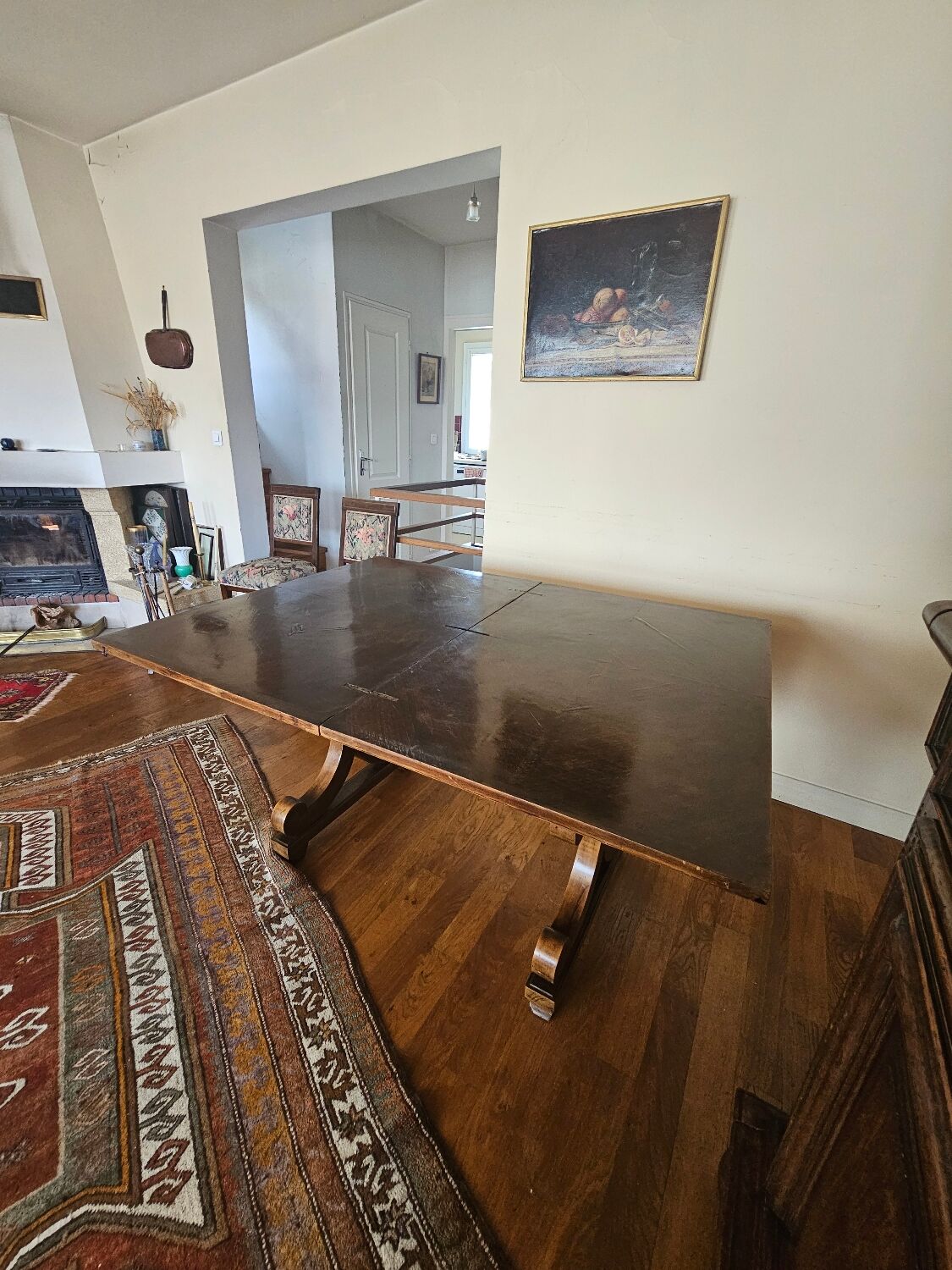Mahogany veneer side table - 1900s period