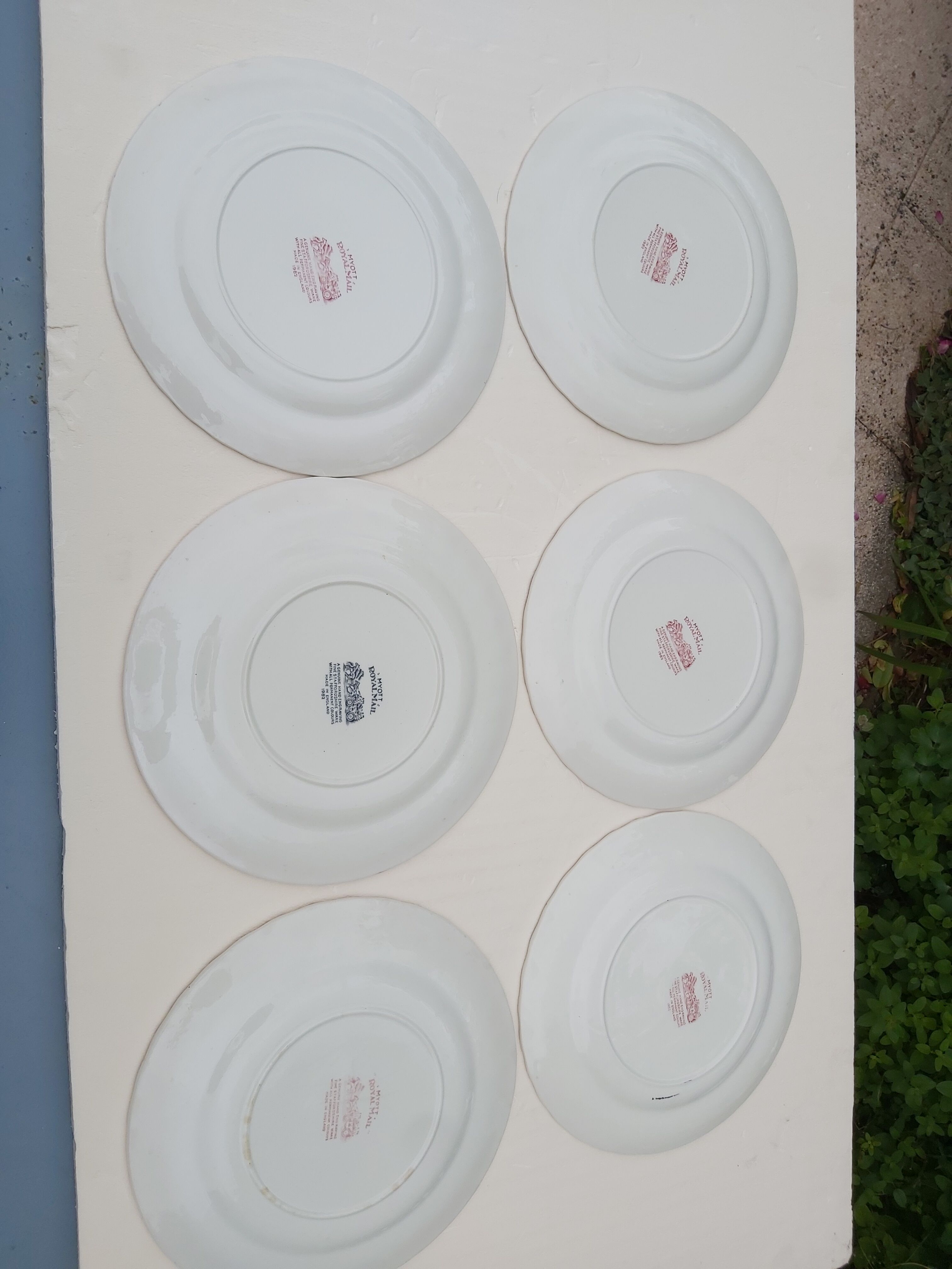 6 english flat plates Myott Royal Mail
