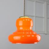 Lampe à suspension italienne du milieu du siècle en verre orange et laiton