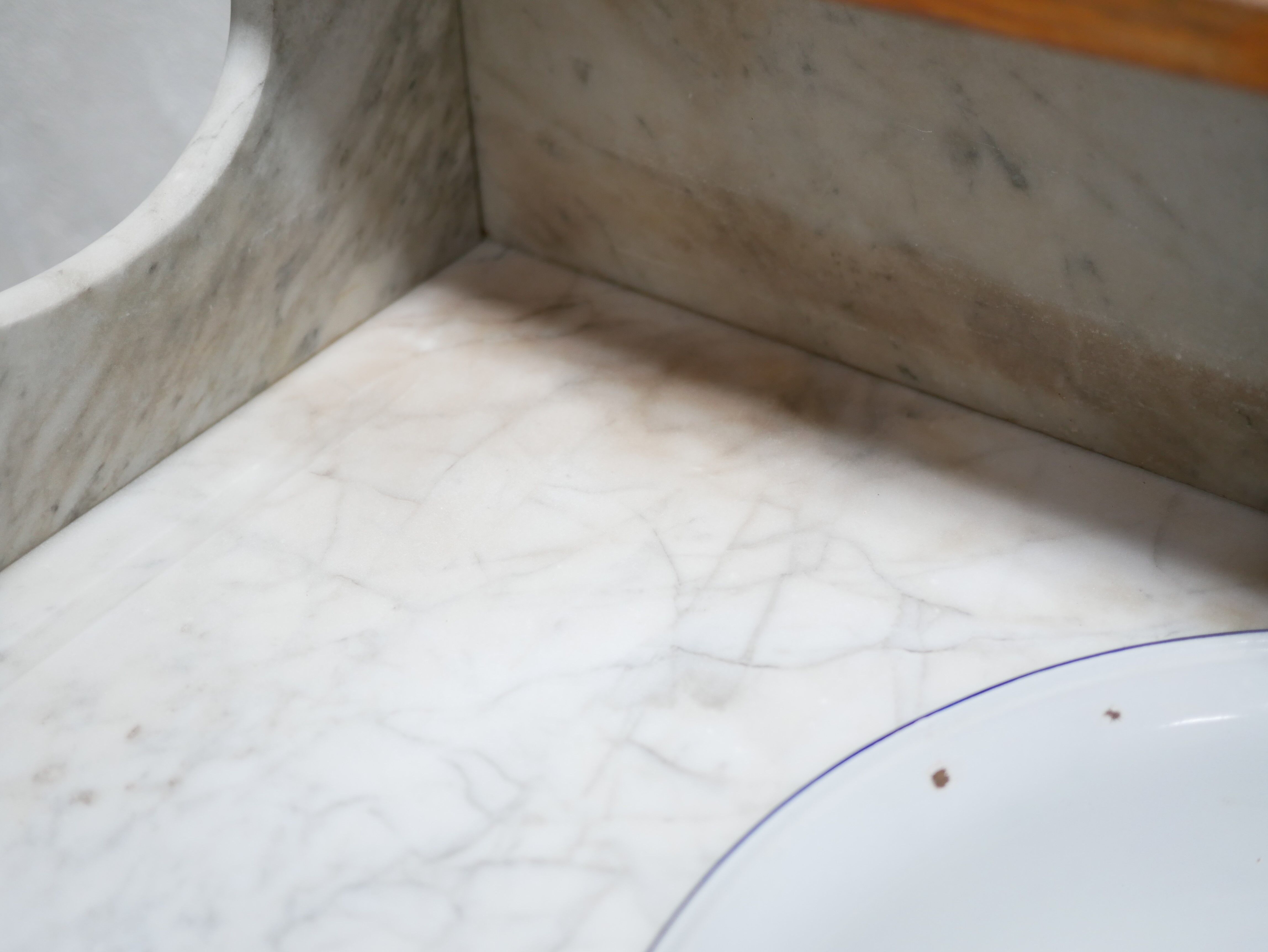 Antique washbasin cabinet in marble and wood