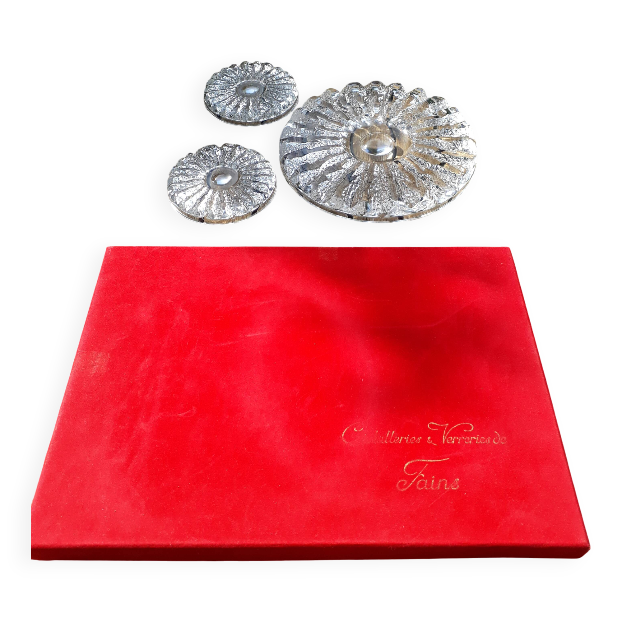 Crystal trivet