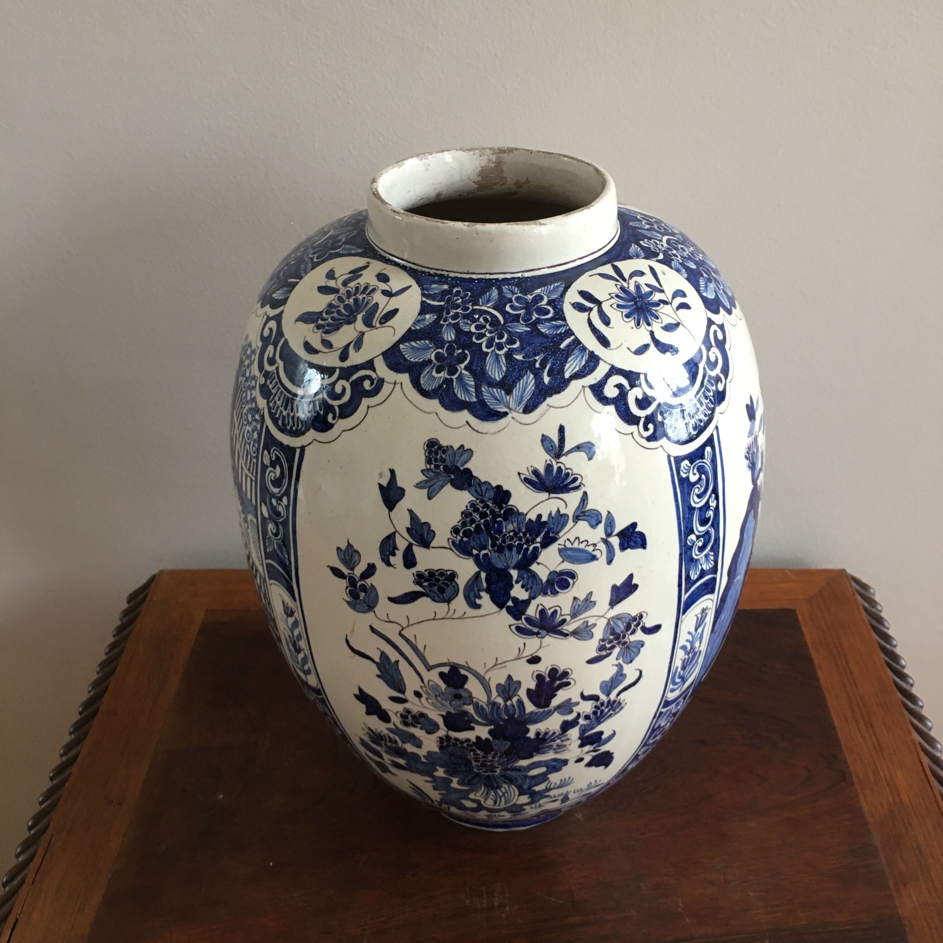Century chinese vase 19th