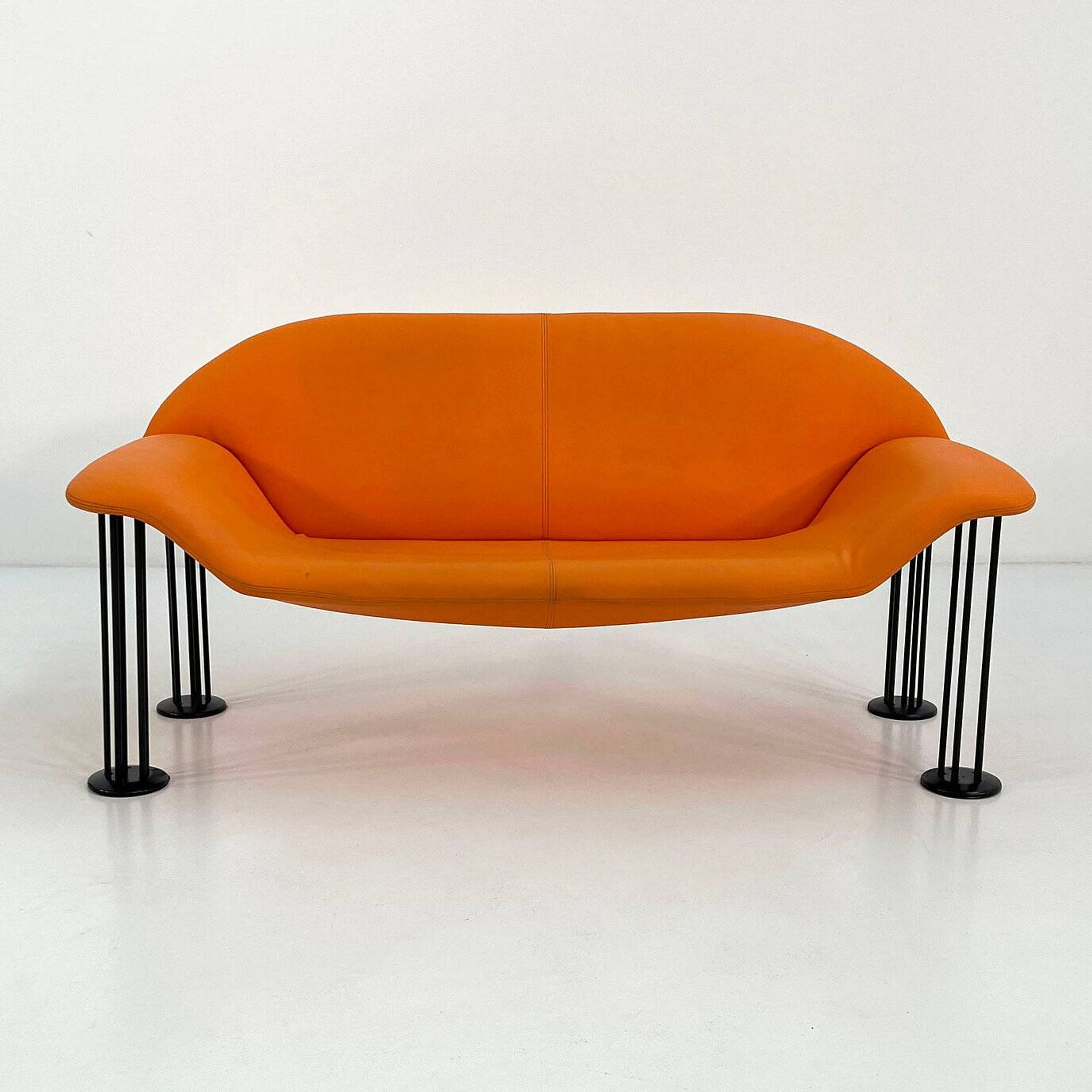 Postmodern two-seater sofa by Burkhard Vogtherr for Hain & Tohme, 1980.