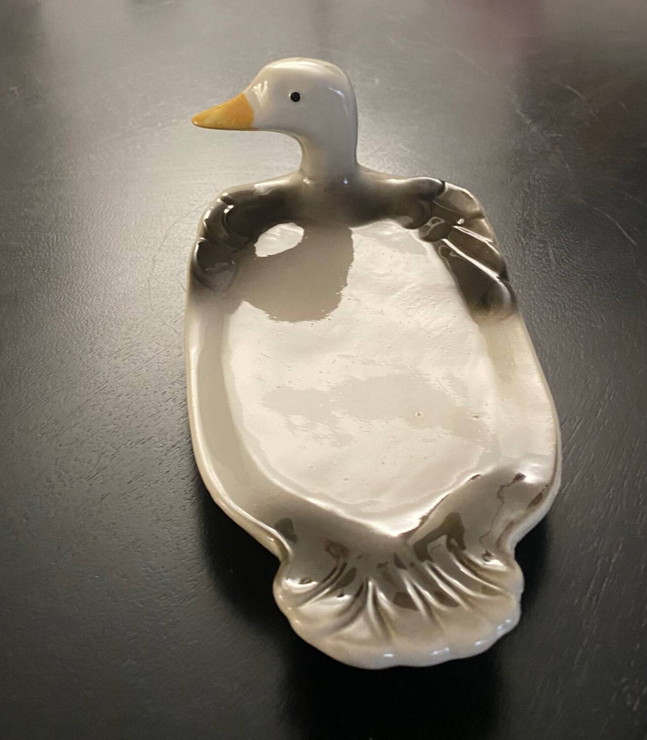 1 duck-shaped ceramic foie gras dish