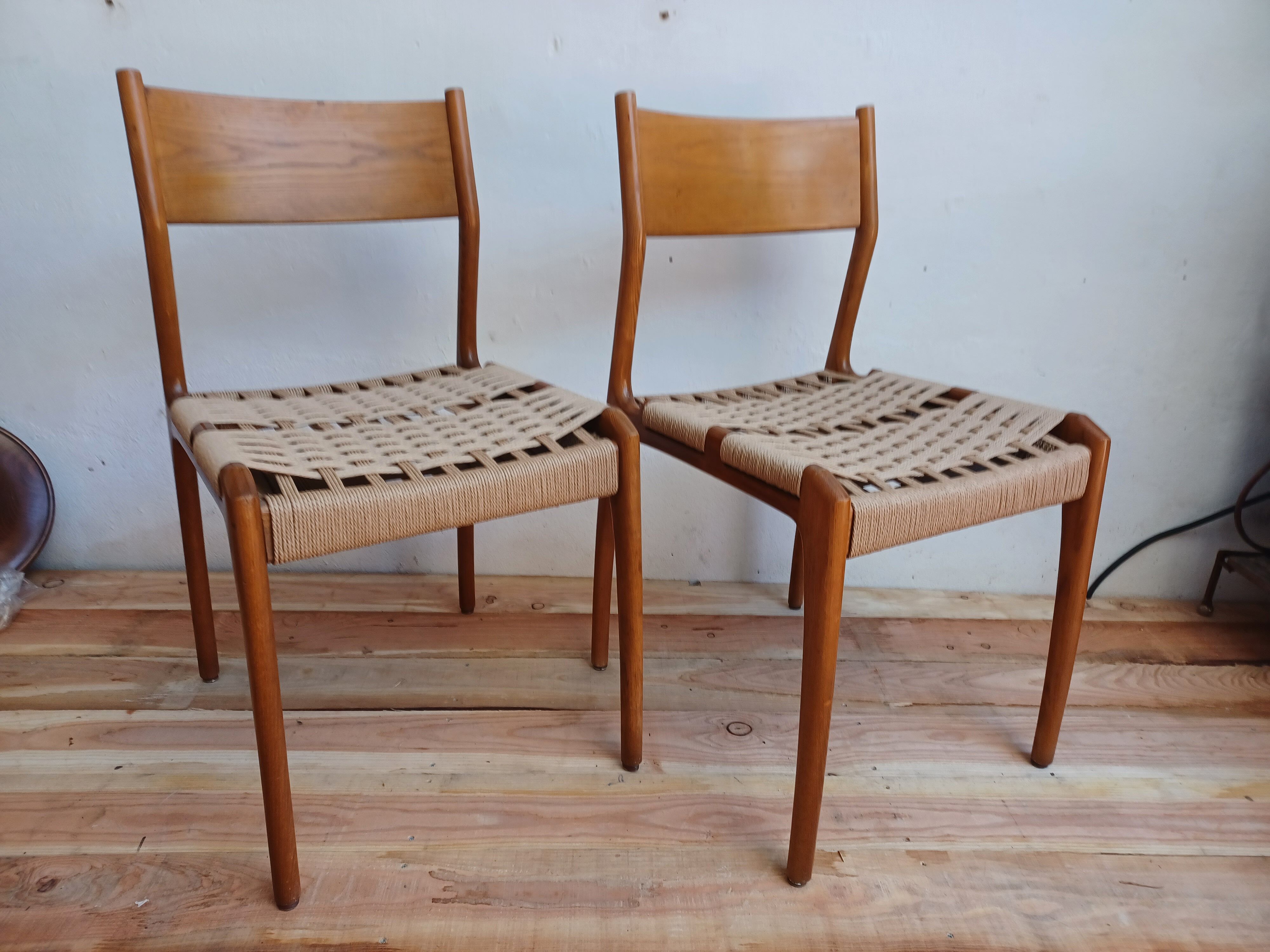 Pair of chairs, Consorzio Sedie Friuli, 1960