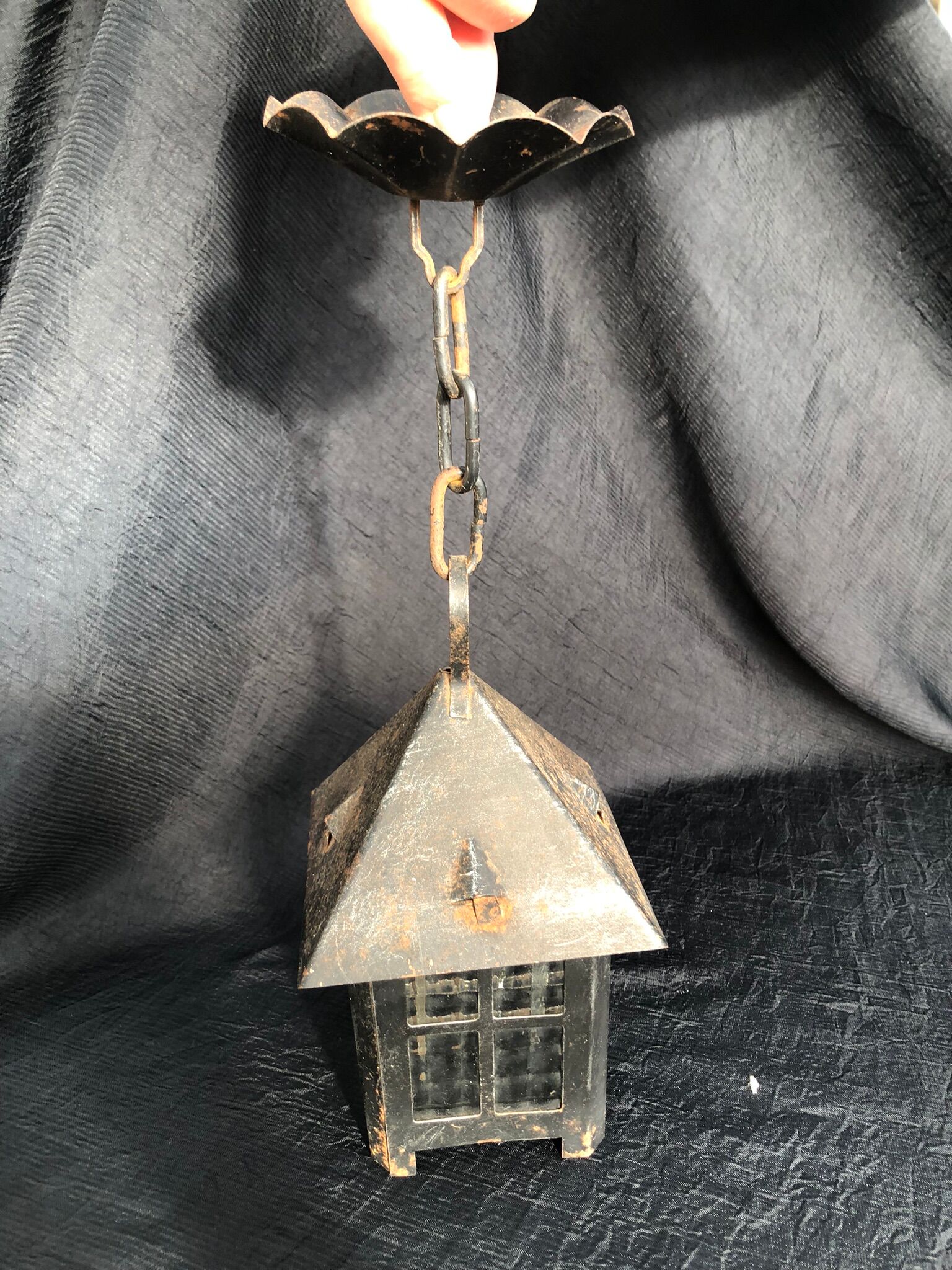 Metal lantern