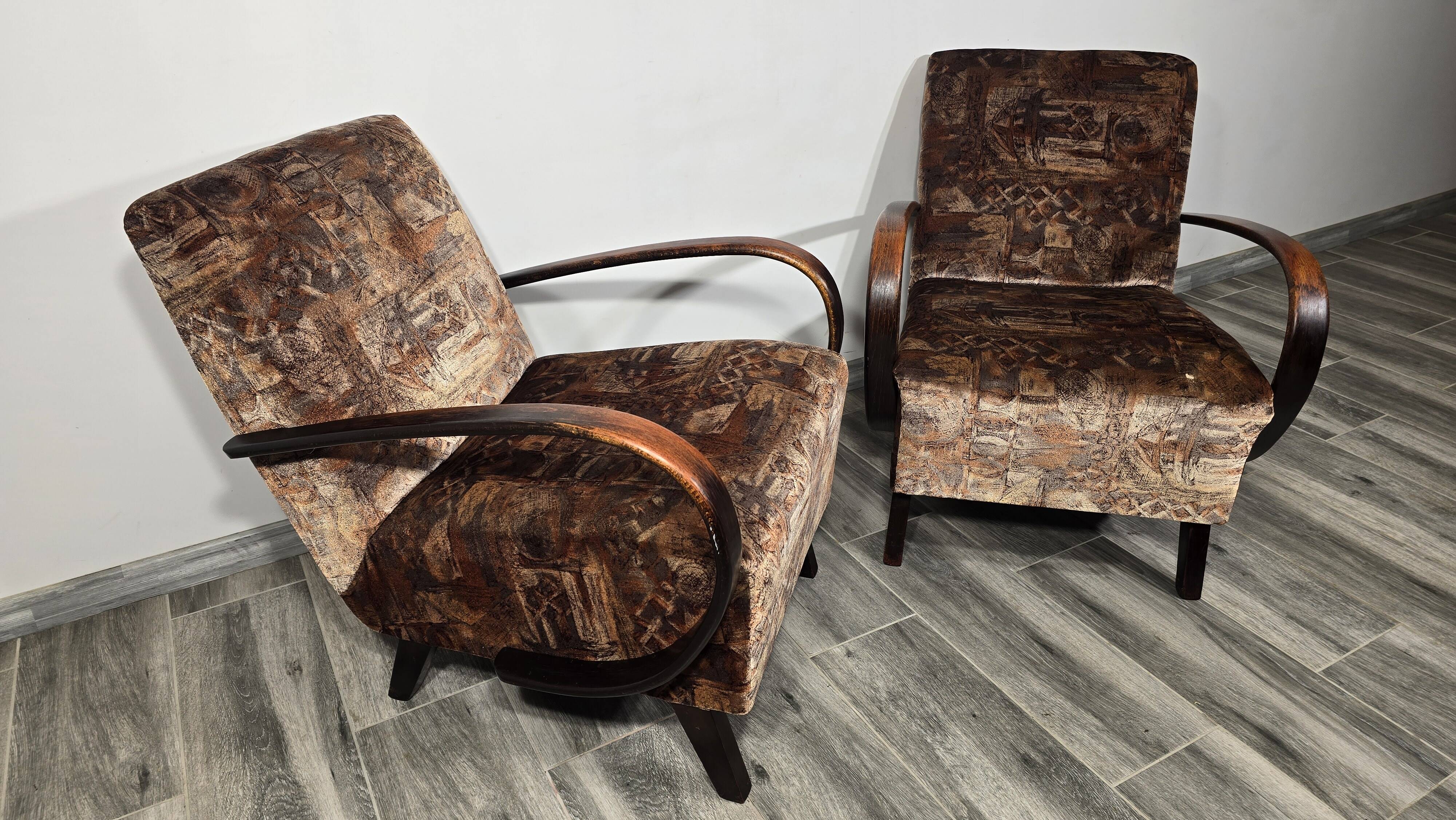 Paire de fauteuils de Jindrich Halabala, années 1940