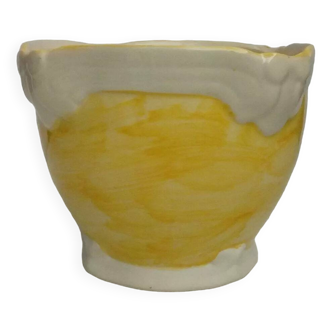 Cache pot en faience decor peinture au torchon