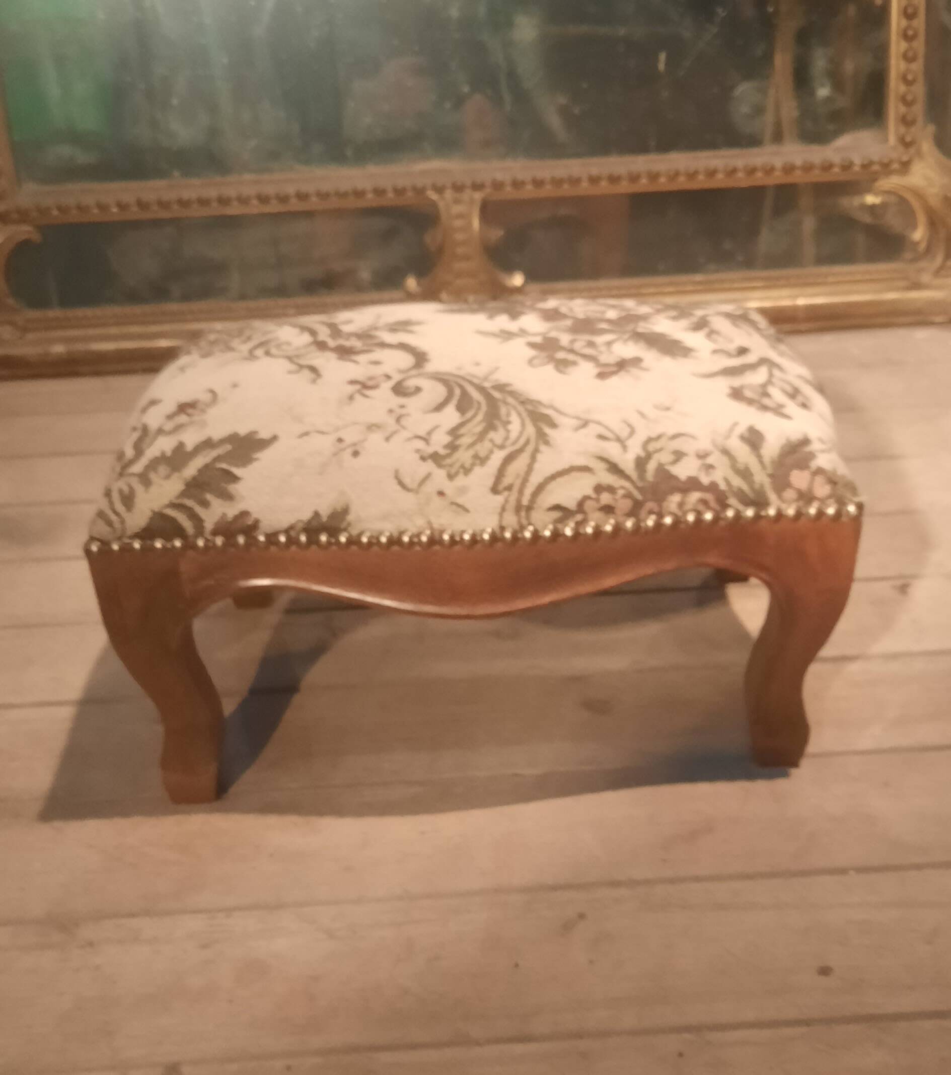 Louis XV style footrest