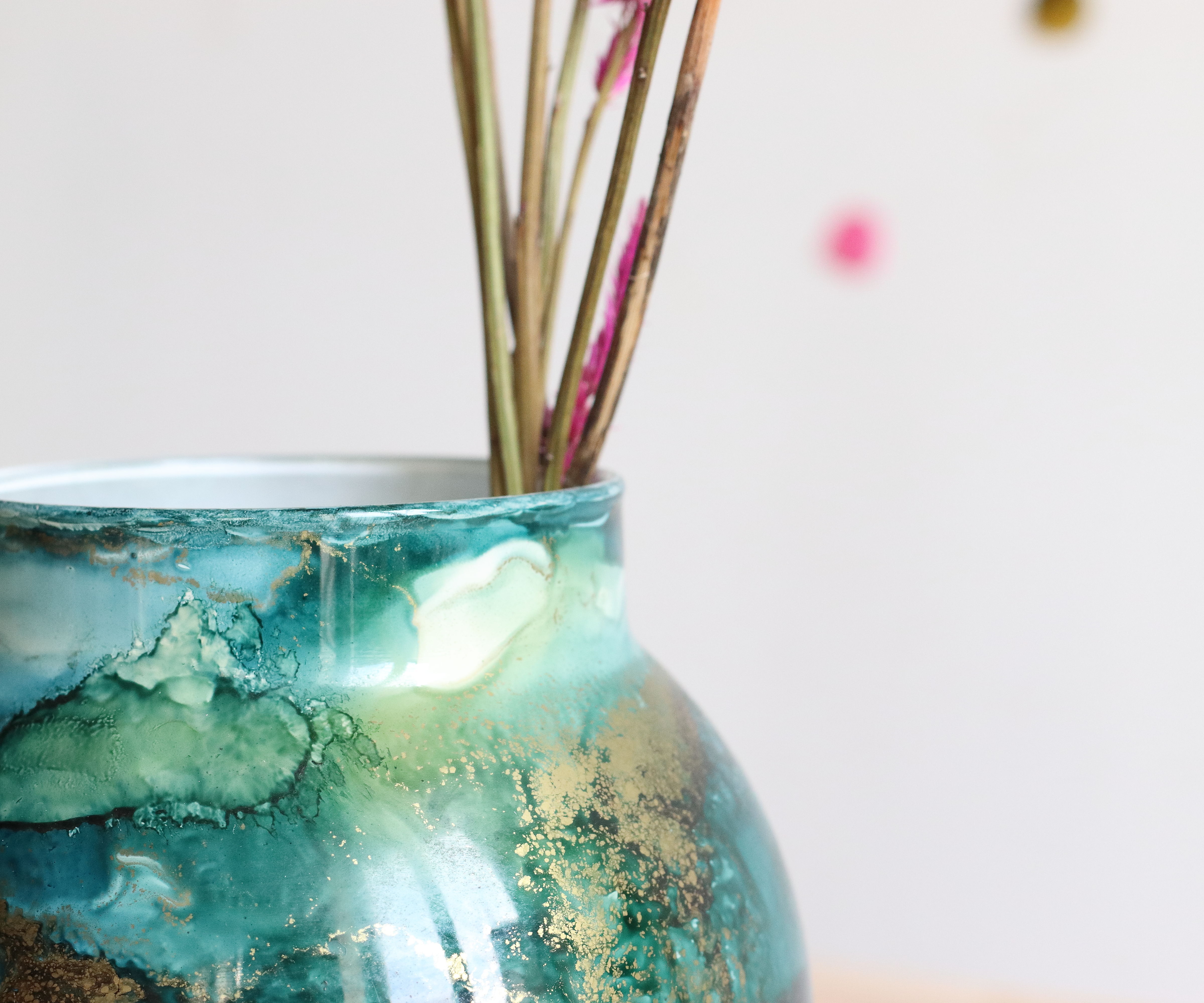 Glass ball vase by Sylvie Montagnon