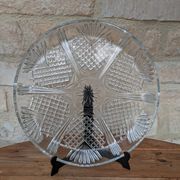 Relief molded glass plate serving dish with rim