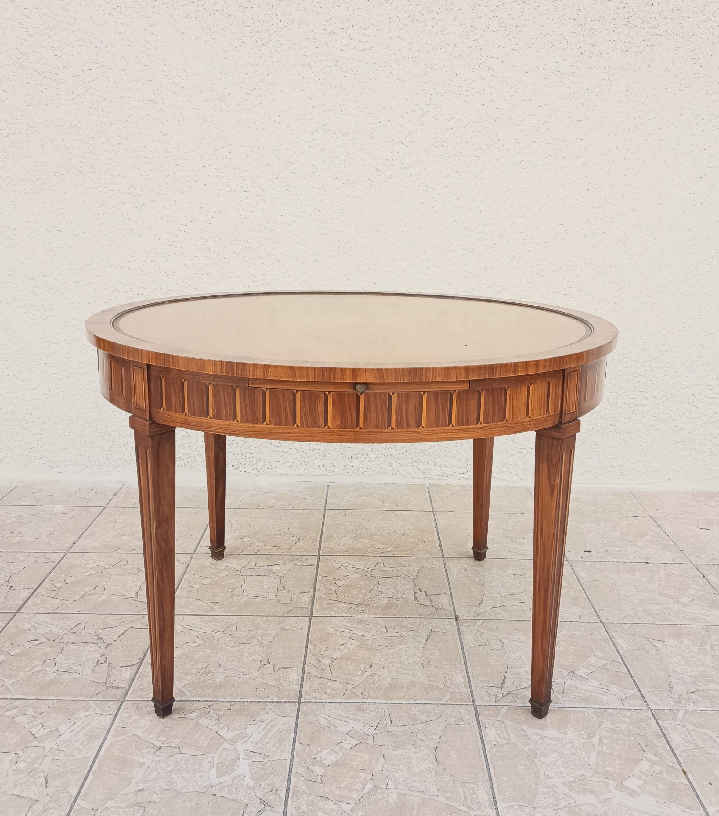 Large gaming table in Louis XVI style