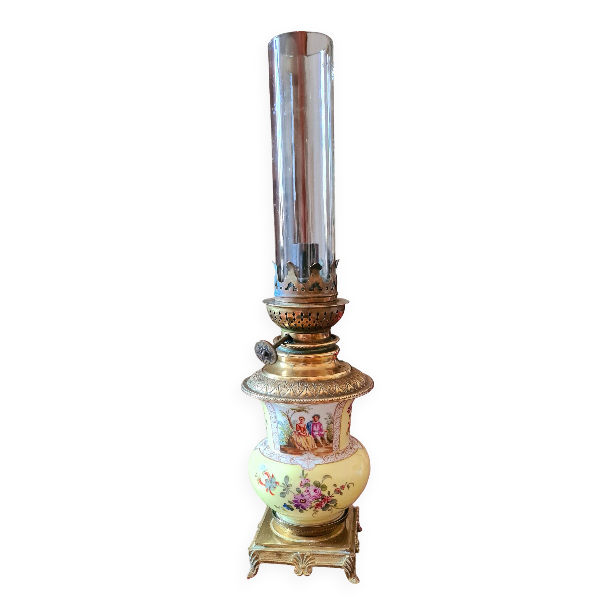 Porcelain and copper oil lamp