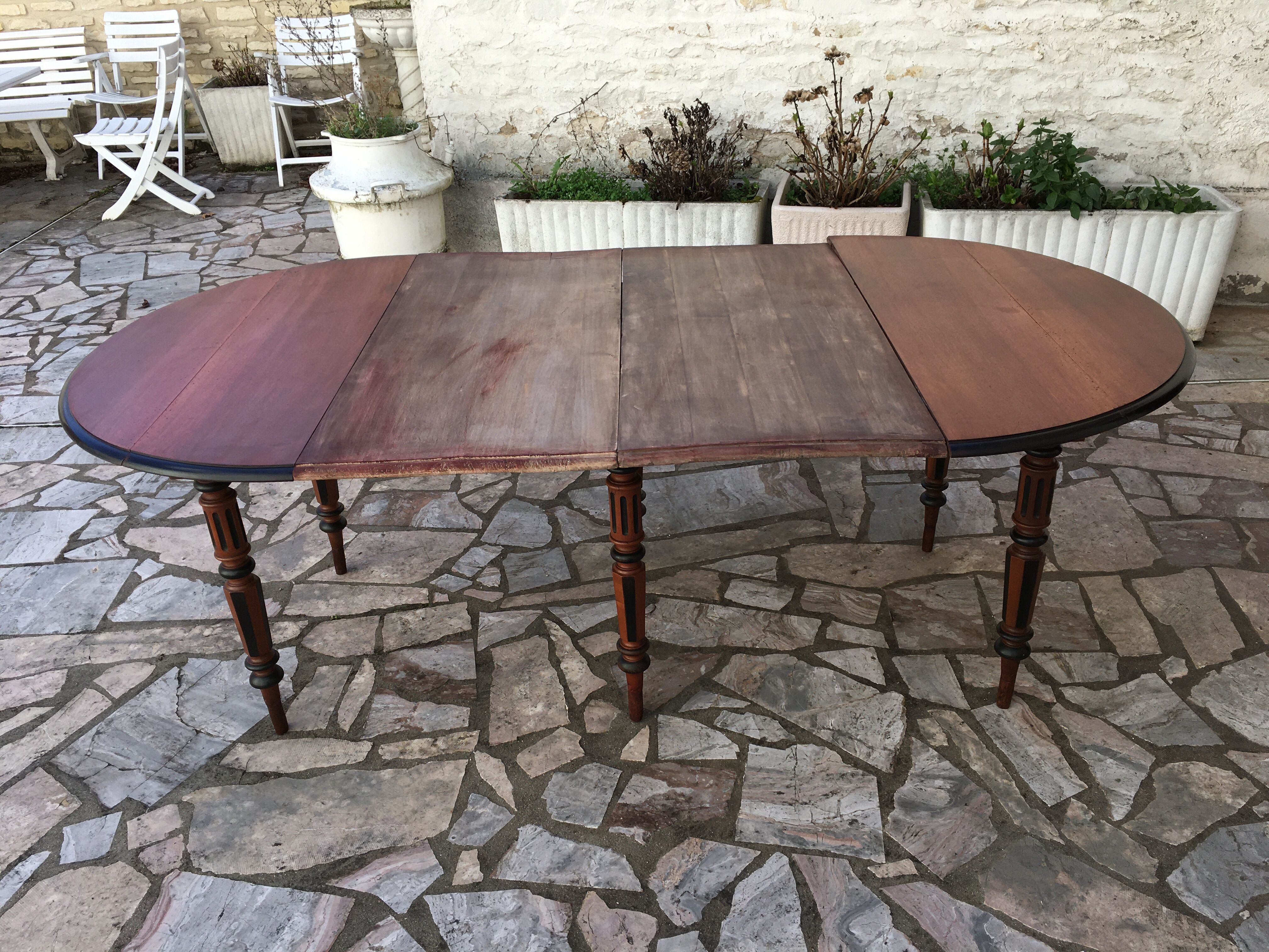 Round table 6 feet with solid mahogany extensions